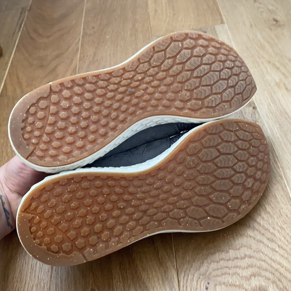 new balance fresh foam cruz gum rubber